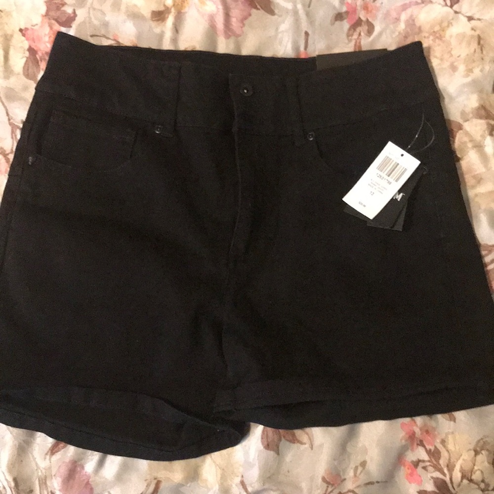 Hot Topic HT DENIM Super Skinny Short